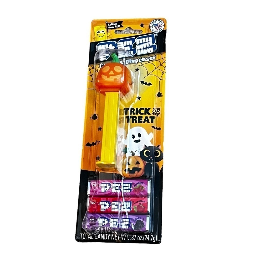 NEW Sealed PEZ Halloween Pumpkin with Candy Jack O Lantern Trick or Treat